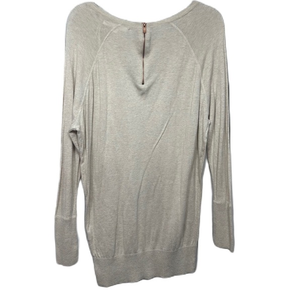 Wearing Your Heart On Your Sleeve Women’s Sweater Size Large - Picture 6 of 12